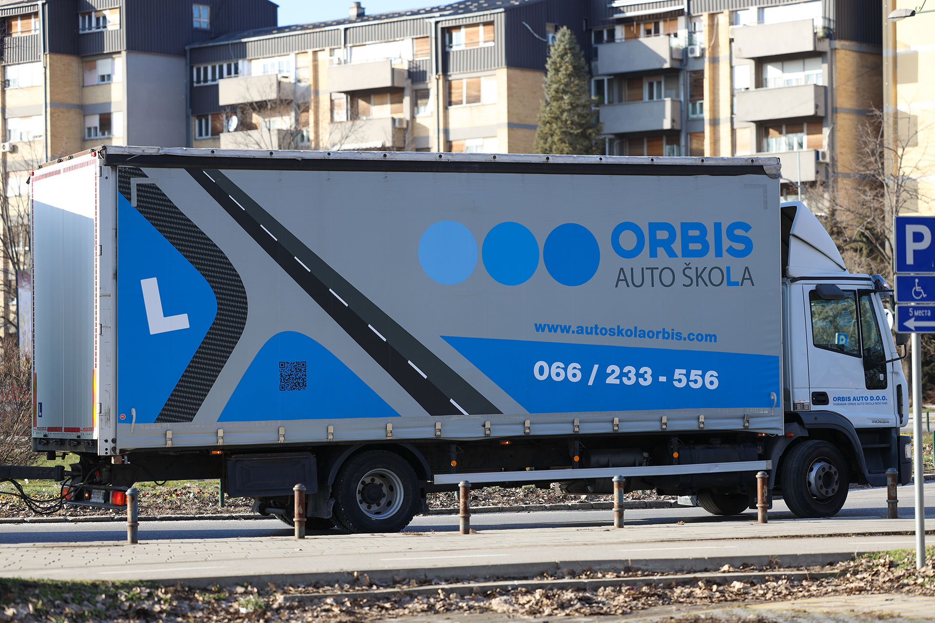 Auto skola Orbis Novi Sad Kamion